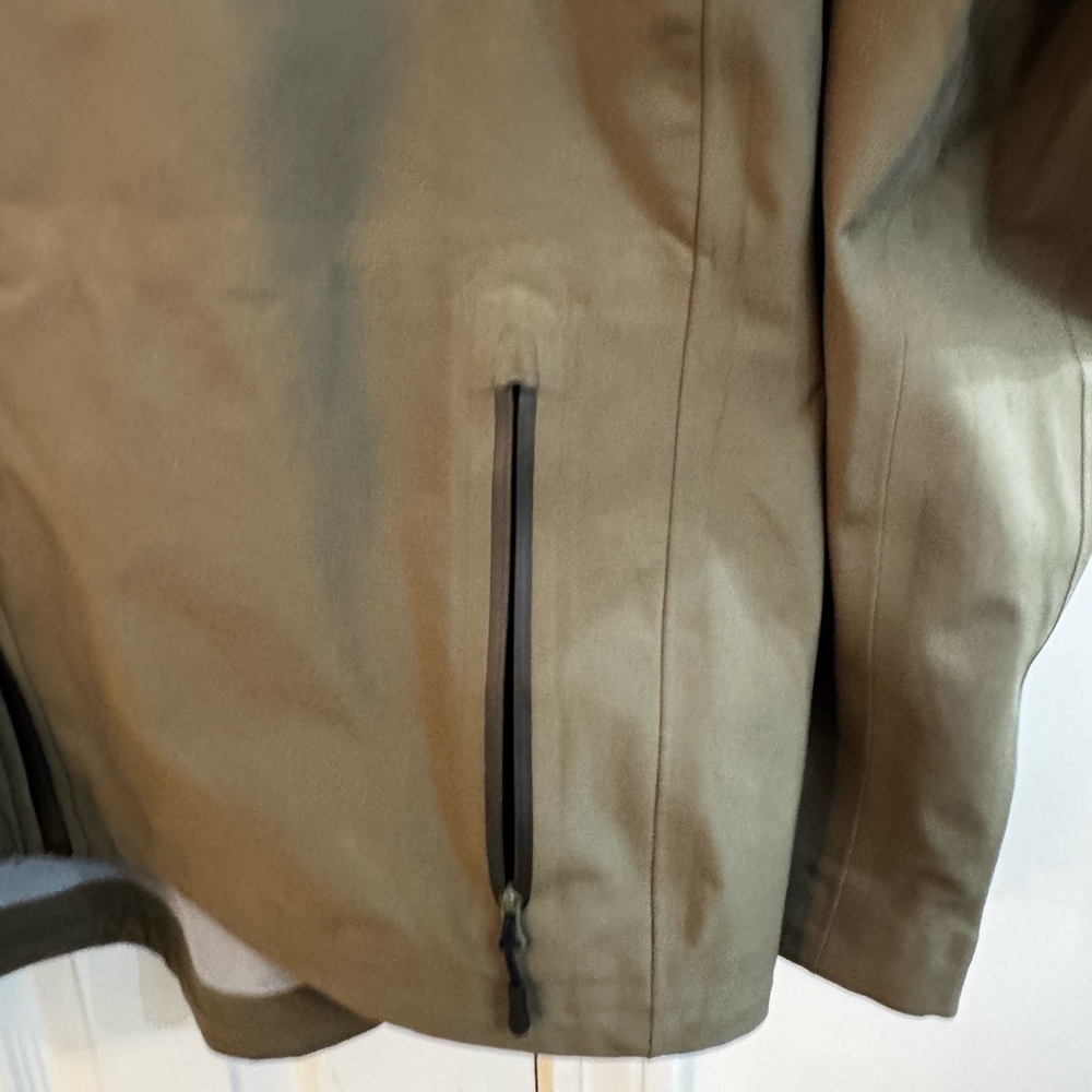 Filson LIKE NEW- Neoshell All weather XL - Picture 2 of 12
